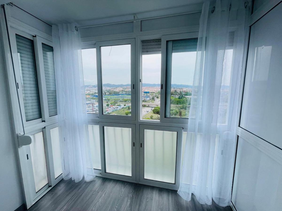Barca 5 New Beach Apartment サン・アドリア・デ・ベソス エクステリア 写真