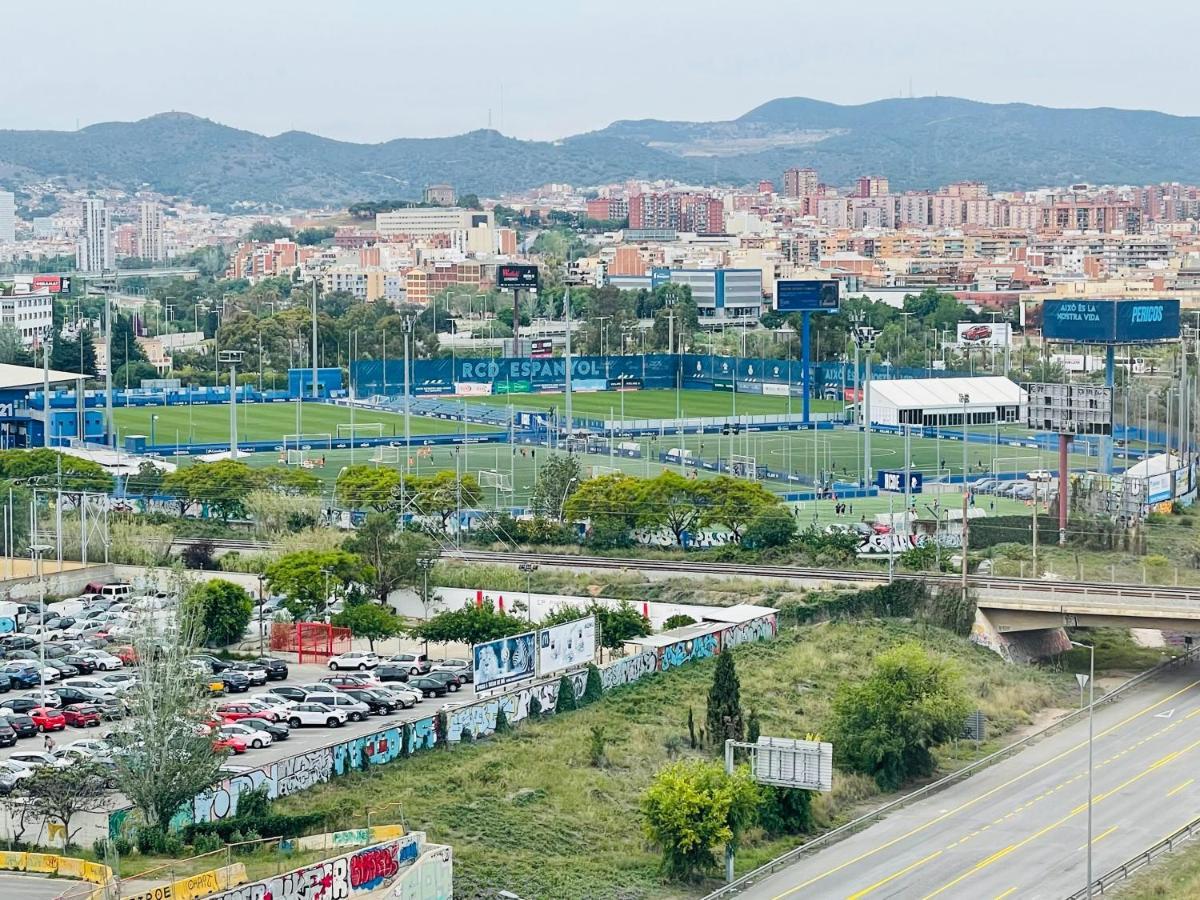 Barca 5 New Beach Apartment サン・アドリア・デ・ベソス エクステリア 写真